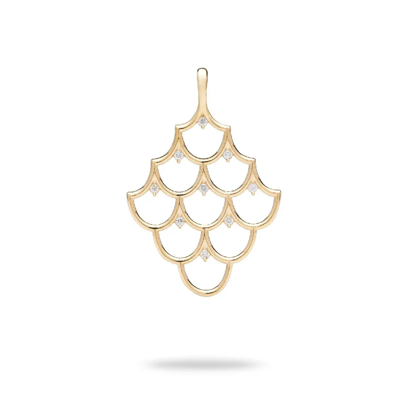 Mermaid Scales Pendant in Gold with Diamonds - 35mm