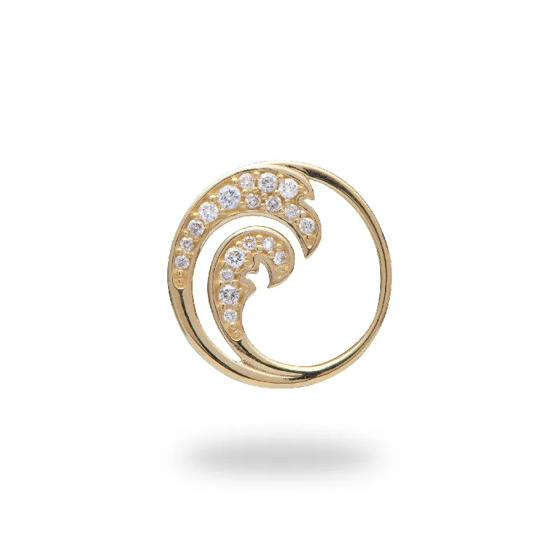 Nalu Pendant in Gold with Diamonds - 15mm