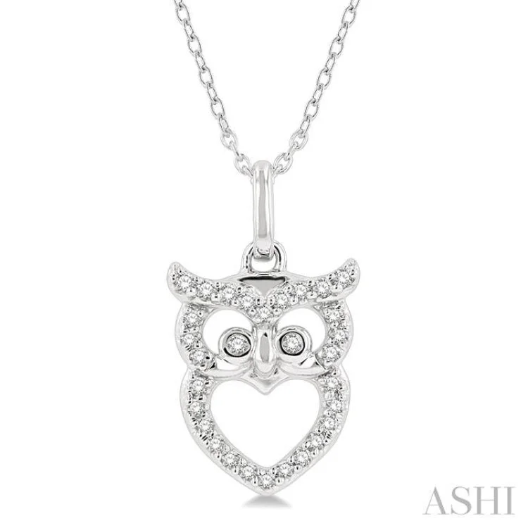 1/8 Ctw Owl Frame Petite Round Cut Diamond Fashion Pendant With Chain in 10K White Gold