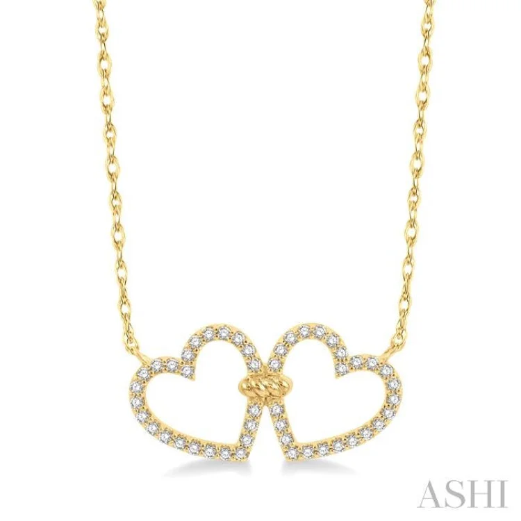 1/4 Ctw Coupled Twin Heart Round Cut Diamond Necklace in 10K Yellow Gold