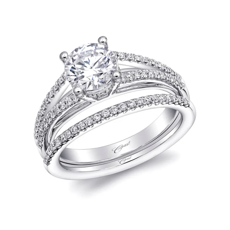 14 KT Engagement ring in White Gold