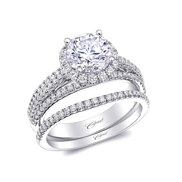 14 KT Engagement ring in White Gold