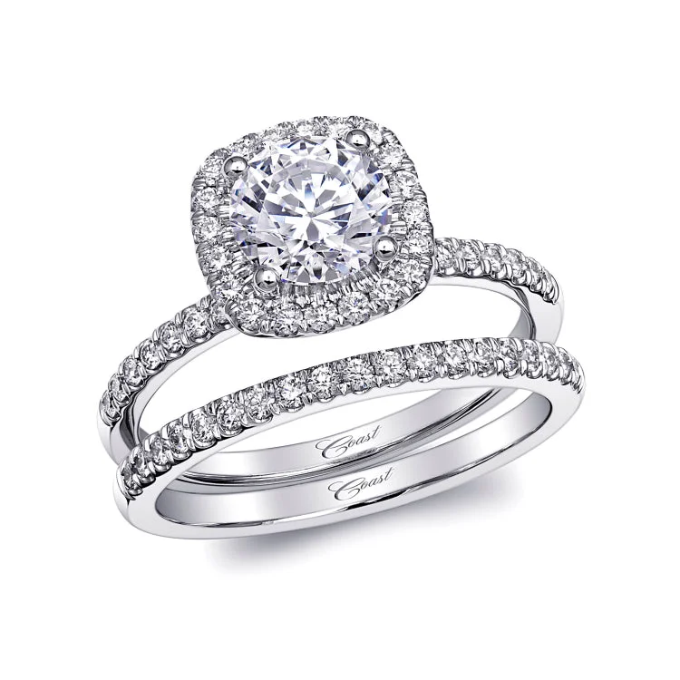 14 KT Engagement ring in White Gold