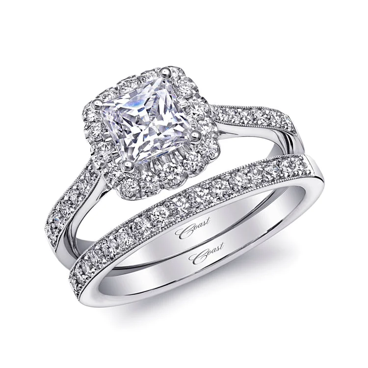 14 KT Engagement ring in White Gold