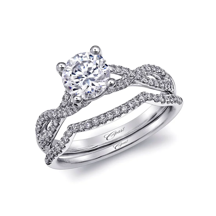 14 KT Engagement ring in White Gold