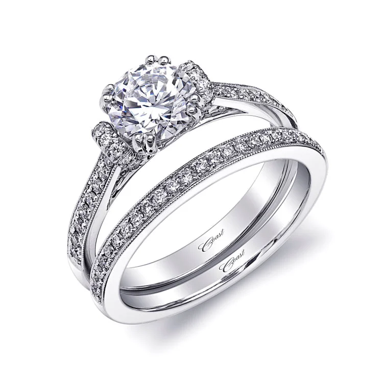 14 KT Engagement ring in White Gold