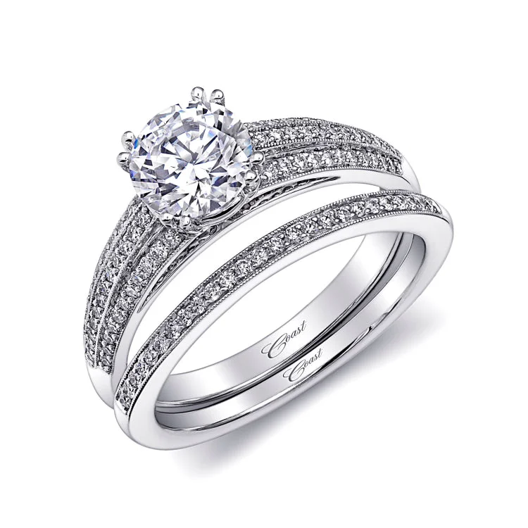 14 KT Engagement ring in White Gold