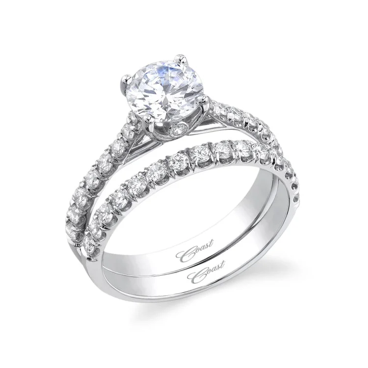 14 KT Engagement ring in White Gold