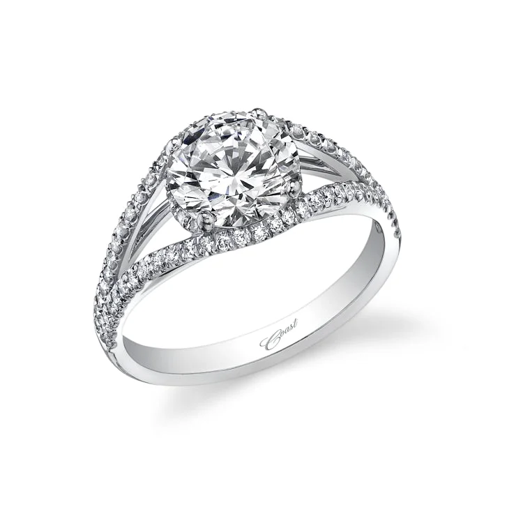 14 KT Engagement ring in White Gold