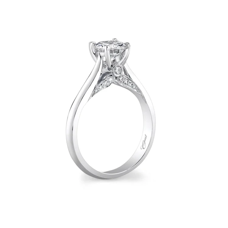 14 KT Engagement ring in White Gold