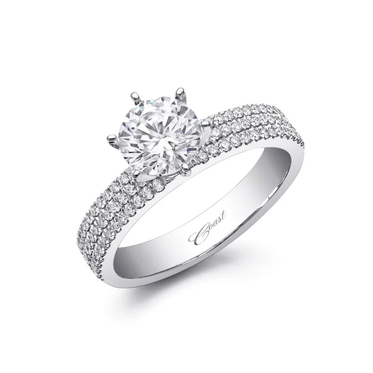 14 KT Engagement ring in White Gold