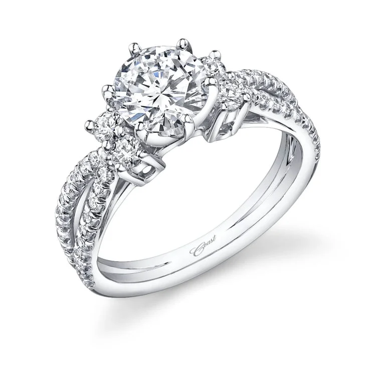 14 KT Engagement ring in White Gold