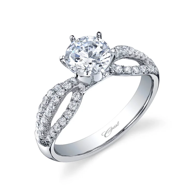 14 KT Engagement ring in White Gold