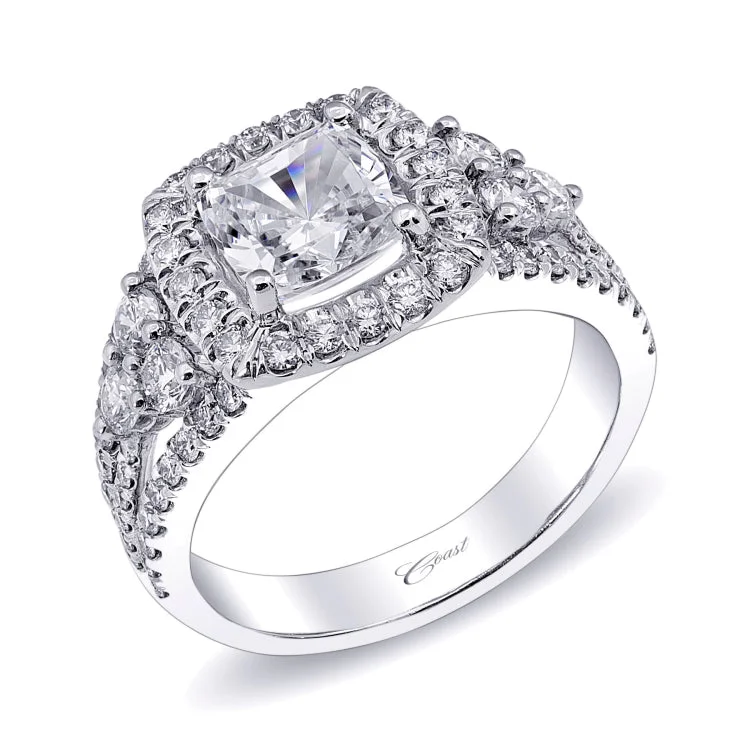 14 KT Engagement ring in White Gold