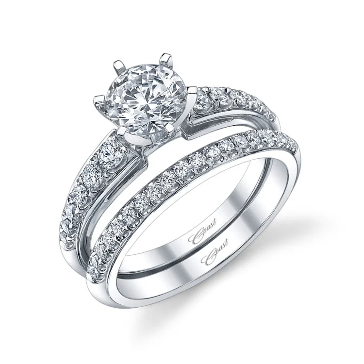 14 KT Engagement ring in White Gold