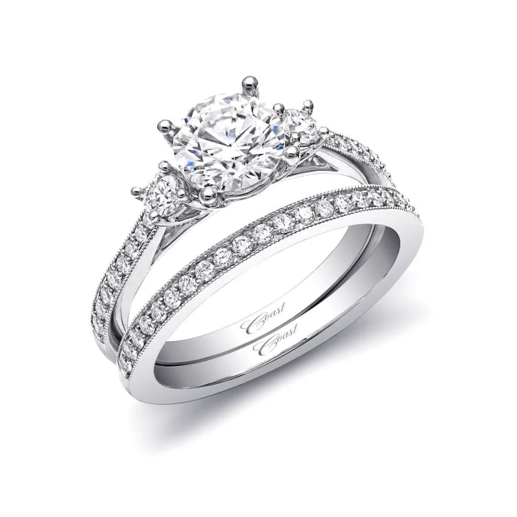 14 KT Engagement ring in White Gold