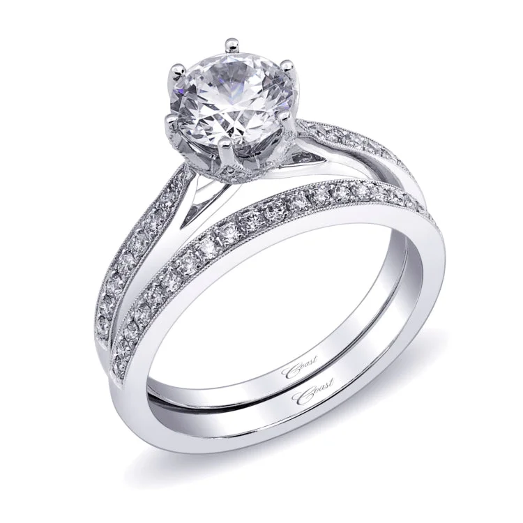 14 KT Engagement ring in White Gold