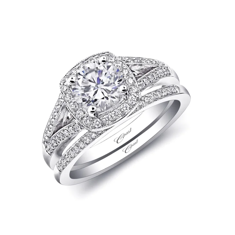 14 KT Engagement Ring in White Gold