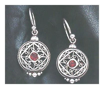 Umbria Garnet Earrings