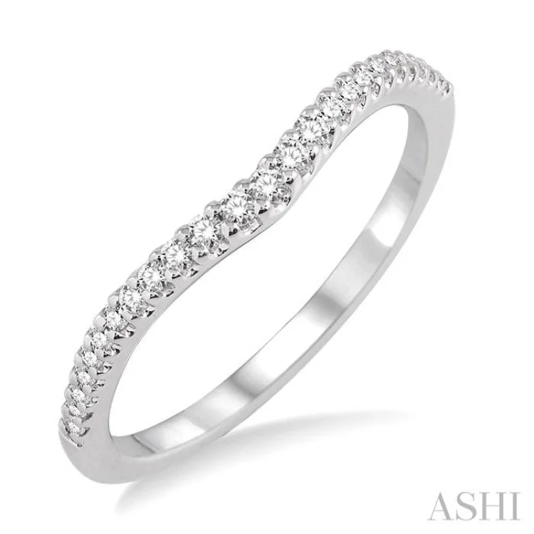 1/6 Ctw Round Cut Diamond Wedding Band in 14K White Gold