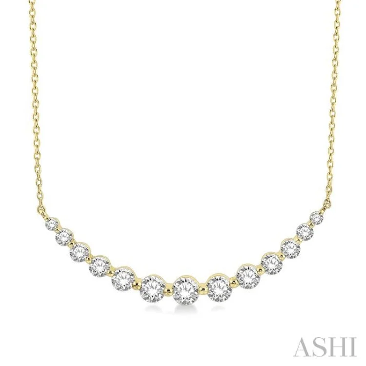 1 Ctw Diamond Smile Necklace In 14K Yellow Gold